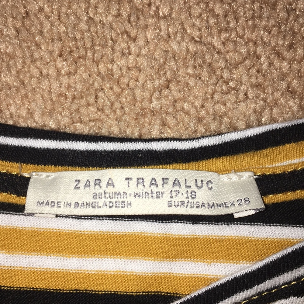 Zara Basic Tee - Picture 2 of 2